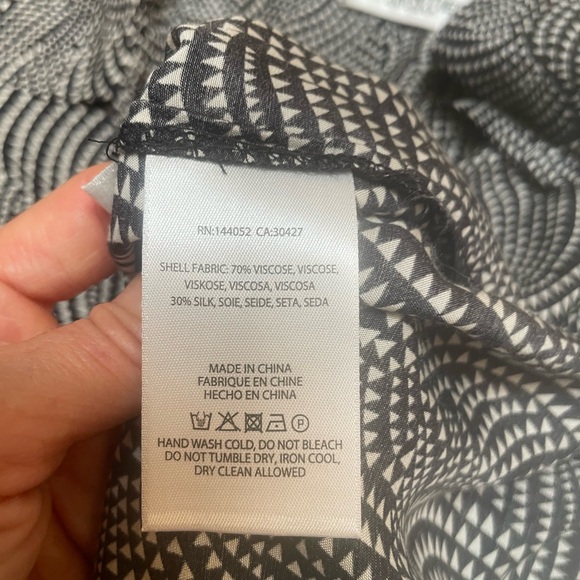 Essentiel Antwerp B/W Print Shirtdress - Picture 6 of 7